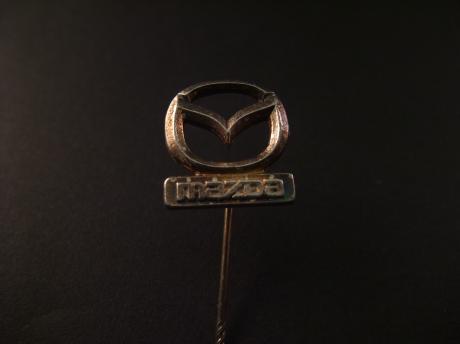 Mazda Japanse autoproducent, logo zilverkleurig